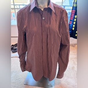 Mens Van Heusen Dress Shirt Button down Long Sleeve Sz M Medium Slim Fit